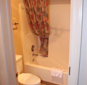 Eureka Springs Hotel | Regency Inn Eureka Springs
