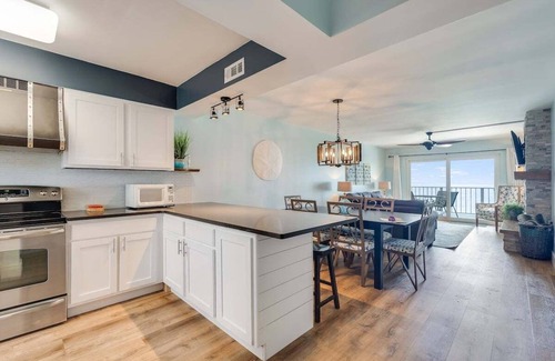 Biltmore Beach Condo | Regency Towers 1018 2 BR 2 BA