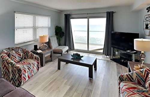 Pensacola Beach Apartment | Regency Towers #501 West