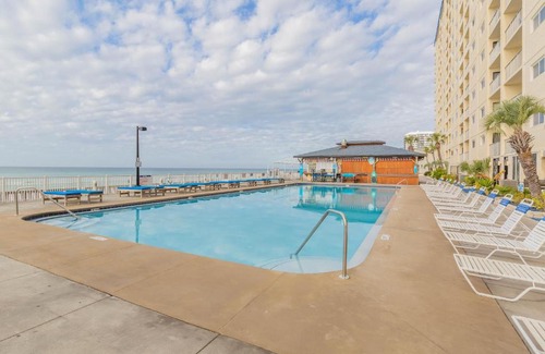 Biltmore Beach Apartment | Regency Towers 714 condo