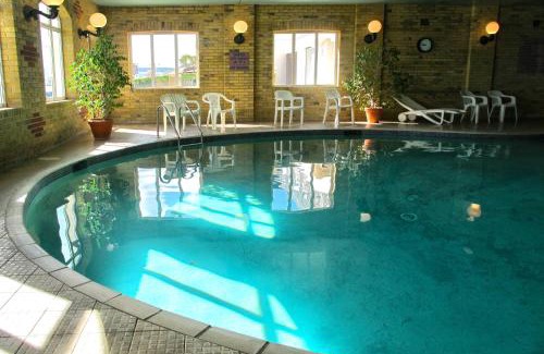 Sandown Hotel | Regent Court - Seafront, Sandown - RETURN CAR FERRY FROM 92 POUNDS