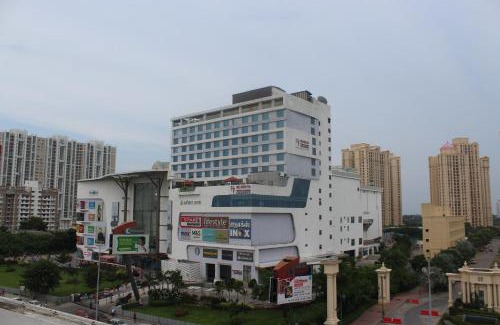 Navalur Hotel | Regenta Central RS Chennai OMR SIPCOT
