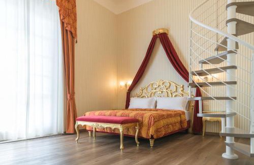 Toscolano Maderno Hotel | Regina del Garda Suite