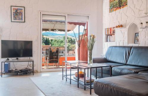 Banyuls-sur-Mer Apartment | Regina's Banyuls - 2 terraces, pool and private parking