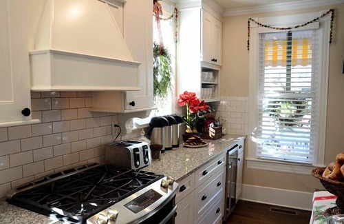 Rehoboth Beach Bed & Breakfast | Rehoboth Guest House - Adults only