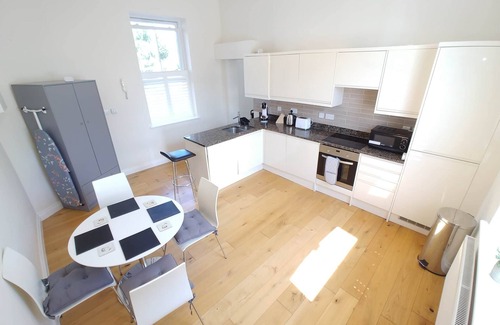 Reigate Apartment | Reigate Devonshire Apartment