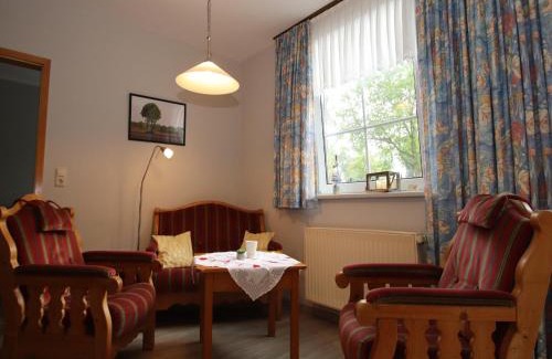 Strackholt Apartment | Reihenhaus in Strackholt mit beheiztem Pool, cleaning included