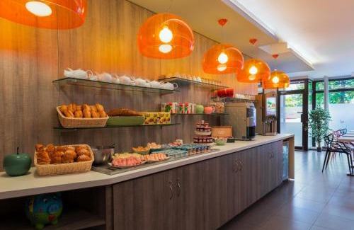 Riquet Stalingrad Hotel | Reims Hotel