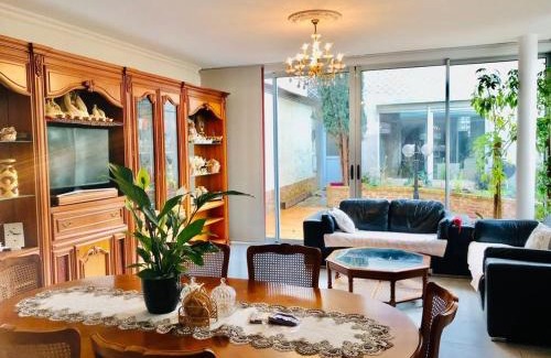 Mont d'Arene House | Reims Sherpa Guest House
