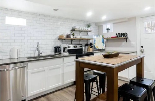 Washington Park Apartment | Rejuvenate in a Renovated Wash Park Garden House