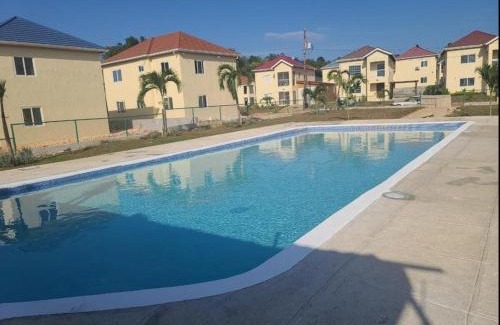 Ocho Rios House | Rejuvenate Rest and Relax