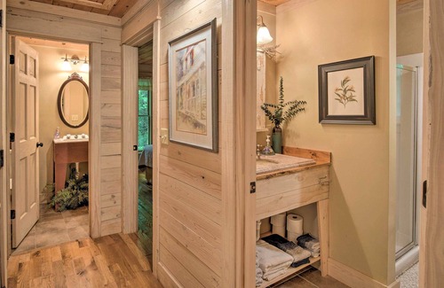 Chatsworth Cabin | Rejuvenating 'Emerson's Cabin' in Chatsworth!