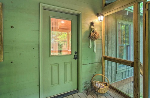 Chatsworth Cabin | Rejuvenating 'Emerson's Cabin' in Chatsworth!