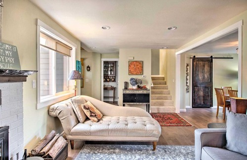 Poulsbo House | Rejuvenating Poulsbo Home with Meditation Space