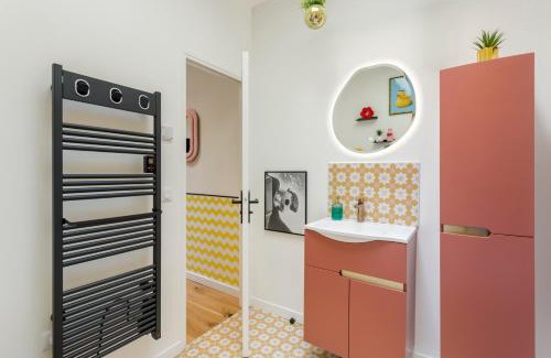 Grenelle Apartment | Relais Cocorico - Cocon proche tour Eiffel avec baignoire Balnéo