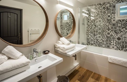 Le Grau-Du-Roi Hotel | Relais de l'Oustau Camarguen