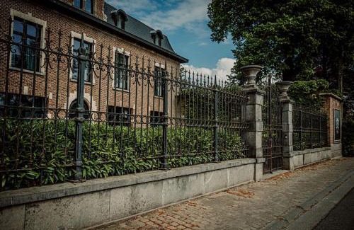 Frasnes-lez-Buissenal Bed & Breakfast | Relais M B&B