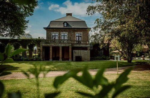 Frasnes-lez-Buissenal House | Relais M