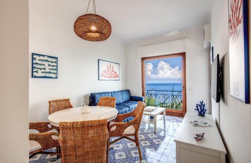 Marina del Cantone Apartment | RELAIS TRITONE