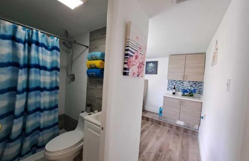 Flagami Apartment | Relax 521- at the side