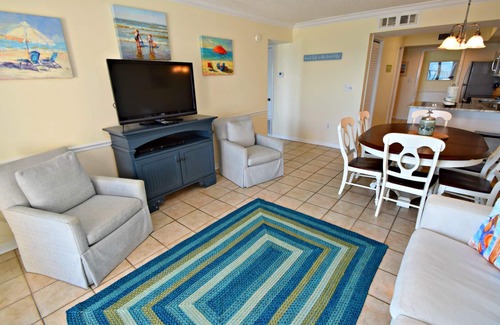 Gulf Shores Condo | Relax and Catch a couple of fish! 🎣 ~ There is something for everyone!