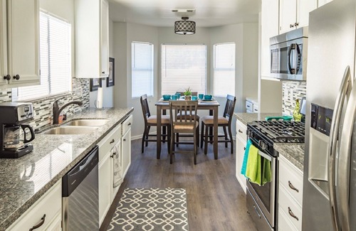 Green Valley North House | Relax and Enjoy, this lovely home, conveniently located to the strip!