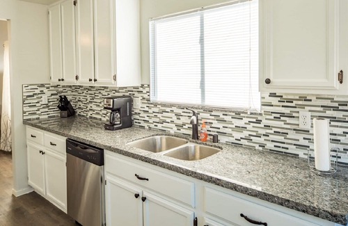 Green Valley North House | Relax and Enjoy, this lovely home, conveniently located to the strip!