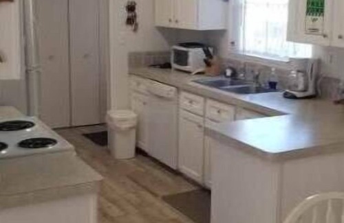 Sexton Cove Estates House | Relax and Play in Paradise - Keys Stilt Home on canal with Bay Access