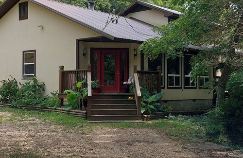 Sylvan Shores House | Relax and Rejuvenate in this Peaceful, Wooded Oasis.