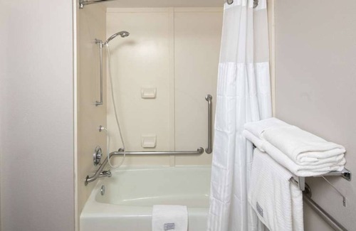 Orchard District Hotel | Relax and Unwind! Amazing Unit! Close to Cascade Village Shopping Center!
