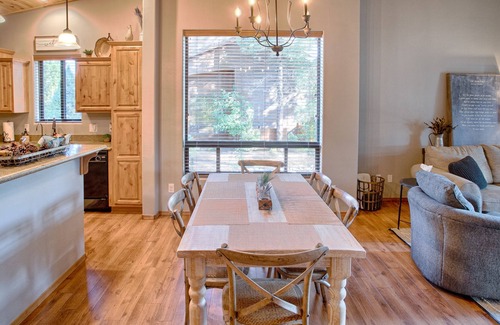 Torreon House | Relax and unwind in the White Mountains!