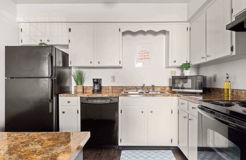 Music Row Condo | Relax and Unwind on Music Row