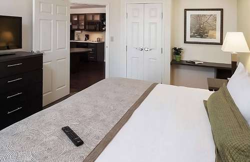 Wichita Hotel | Relax and Unwind! Pet-Friendly Property, Free Parking, Kitchen Near Harvest Park