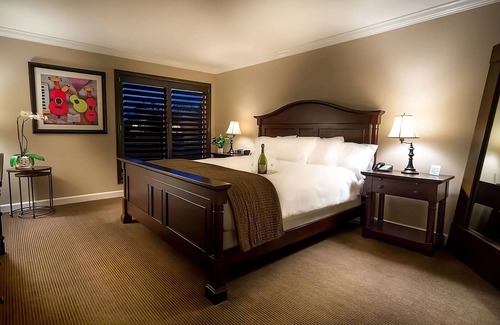Cupertino Hotel | Relax and Unwind! Pool, Free Breakfast, Short Drive to Winchester Mystery House