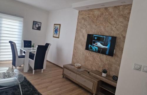 Leskovac Apartment | Relax Apartman 016