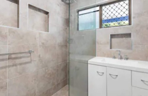 Mount Coolum House | Relax at Mt Coolum Getaway Retreat!