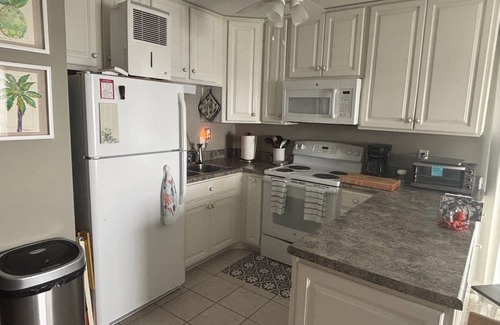 Sneads Ferry Apartment | Relax at "Ocean Pearl", our waterfront condo in North Topsail Beach