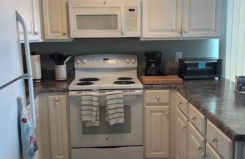 Sneads Ferry Apartment | Relax at "Ocean Pearl", our waterfront condo in North Topsail Beach
