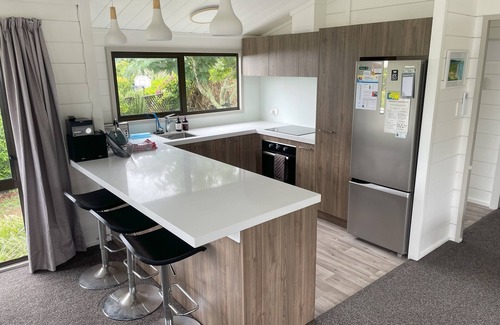 Pauanui Cottage | Relax at Pauanui - Pauanui Holiday Home