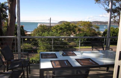 Salamander Bay House | Relax At The Bay.