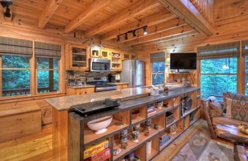 Ellijay Cabin | Relax at the Lake Side Retreat