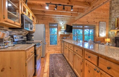 Ellijay Cabin | Relax at the Lake Side Retreat