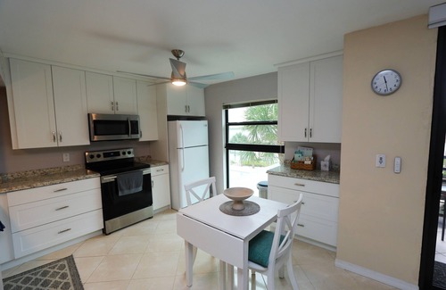 Marco Island Condo | Relax at the Riverside