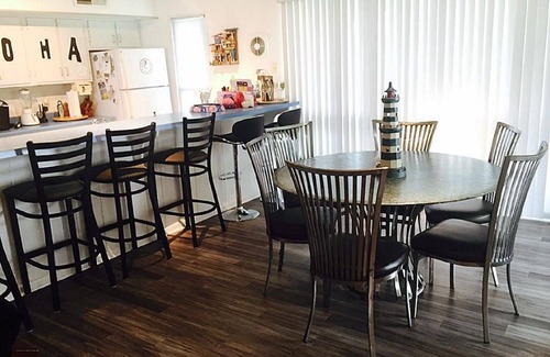 Pirates Beach House | Relax at the sand shack