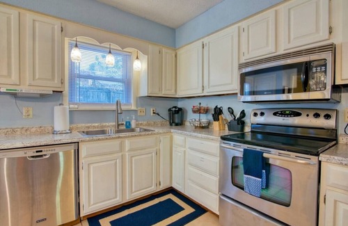 Johnson City Apartment | Relax at the serene and spacious duplex nestled in the peaceful, family-friendly neighborhood.