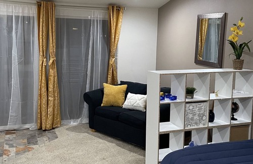 Lakewood Apartment | Relax at Tru View Studio