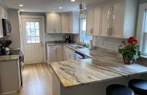 South Yarmouth House | Relax Beautiful South Yarmouth Pond Home, Family sized, minutes for beach, Kayak