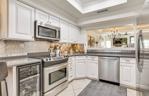 Camelback East House | Relax by Pool & Play Tennis: Biltmore Retreat!