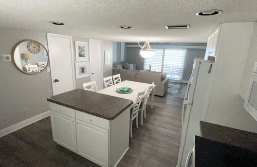 Ormond Beach Condo | Relax by the sea!