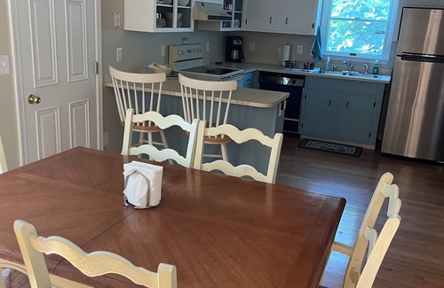Maplewood House | Relax by the sea! Entire 3-Bedroom Home near Rehoboth Beach Boardwalk, 8 min